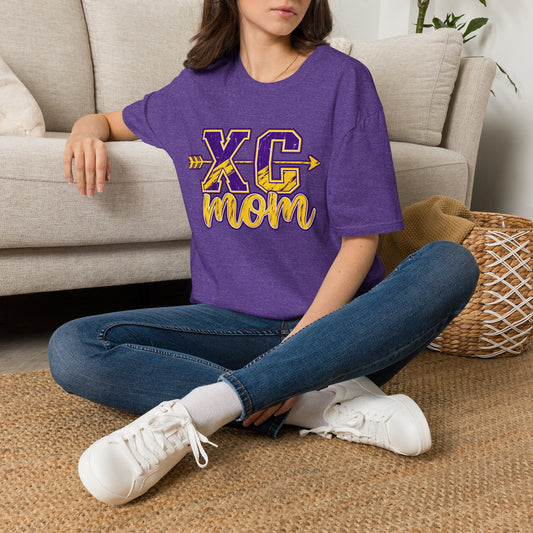 XC Mom T‑Shirt – Cross Country Mom Graphic Tee (Arrow & Varsity Lettering)