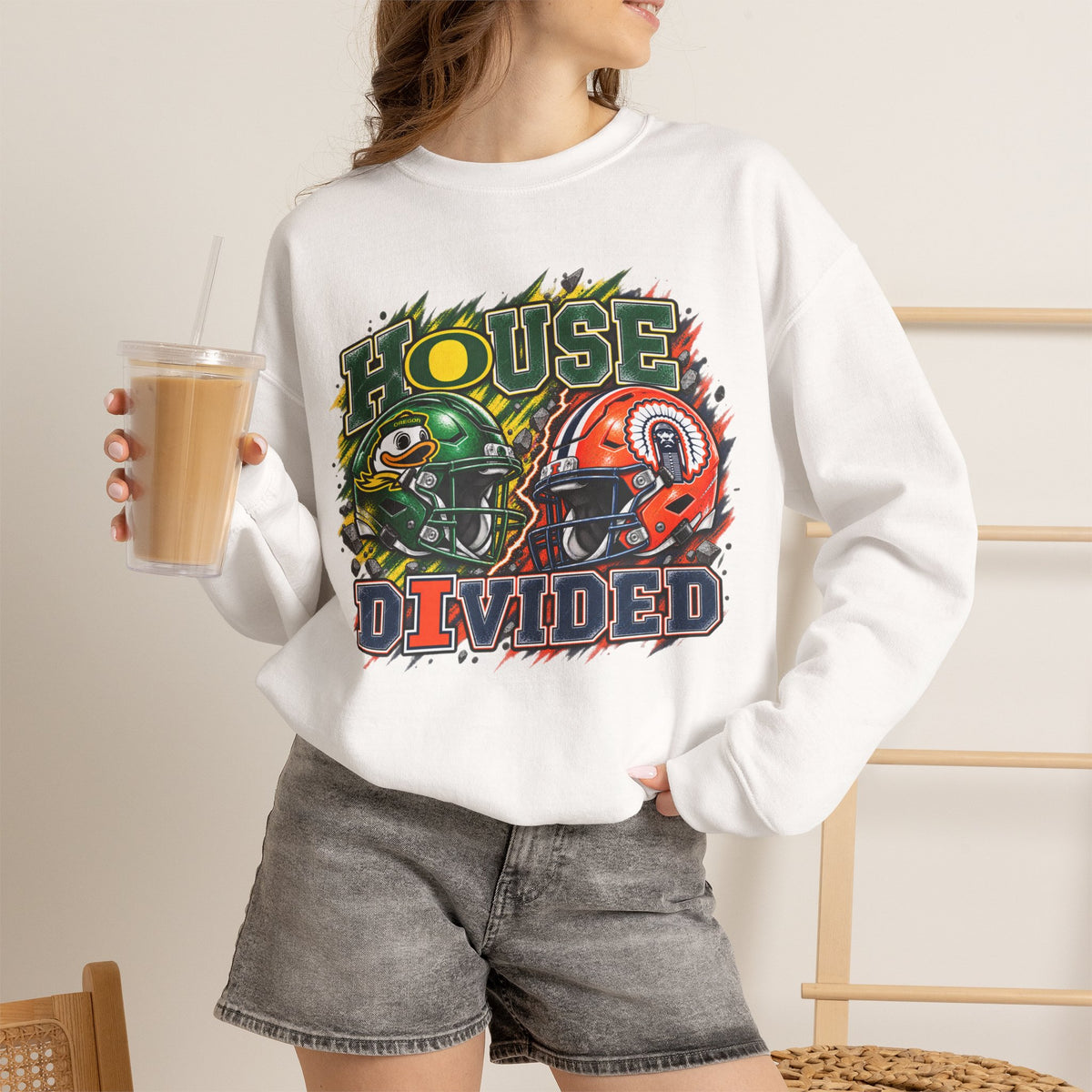 House Divided Graphic Crewneck Sweatshirt - Oregon vs. Illinois