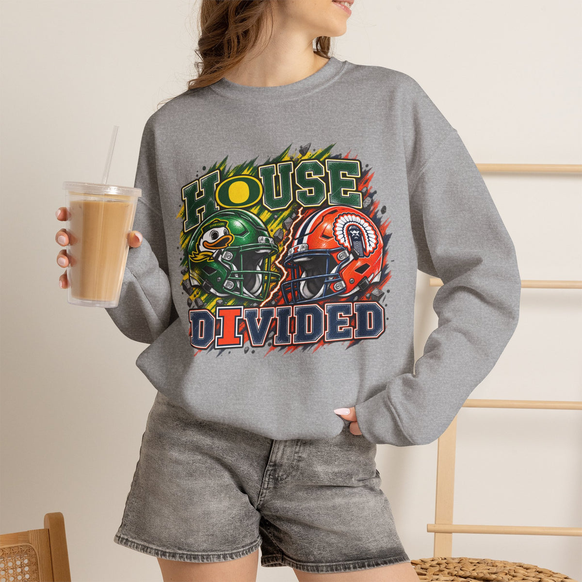 House Divided Graphic Crewneck Sweatshirt - Oregon vs. Illinois